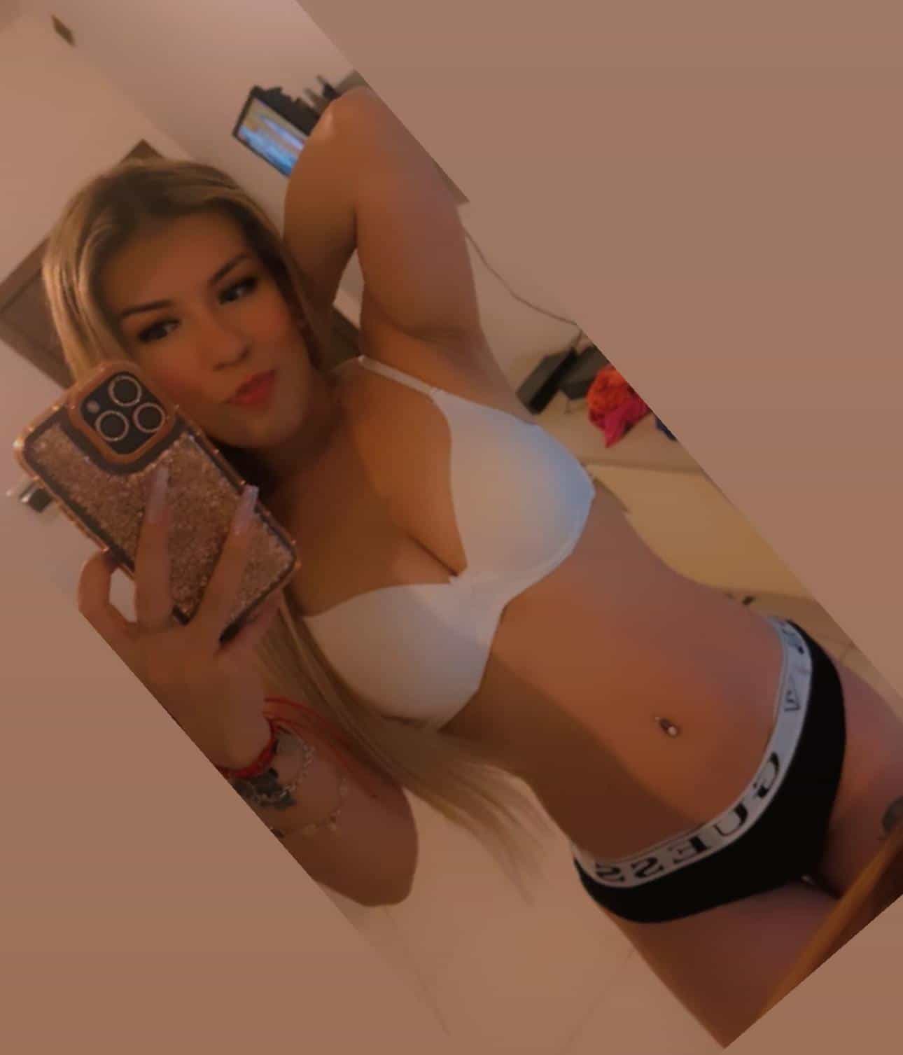 Escort KARINA in St. Julian's - Independent Escort Profile Photo